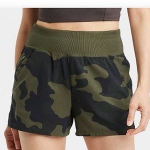 Camo print knit waist high rise woven shirts